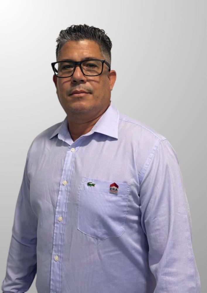 Regis Cáceres Turiño